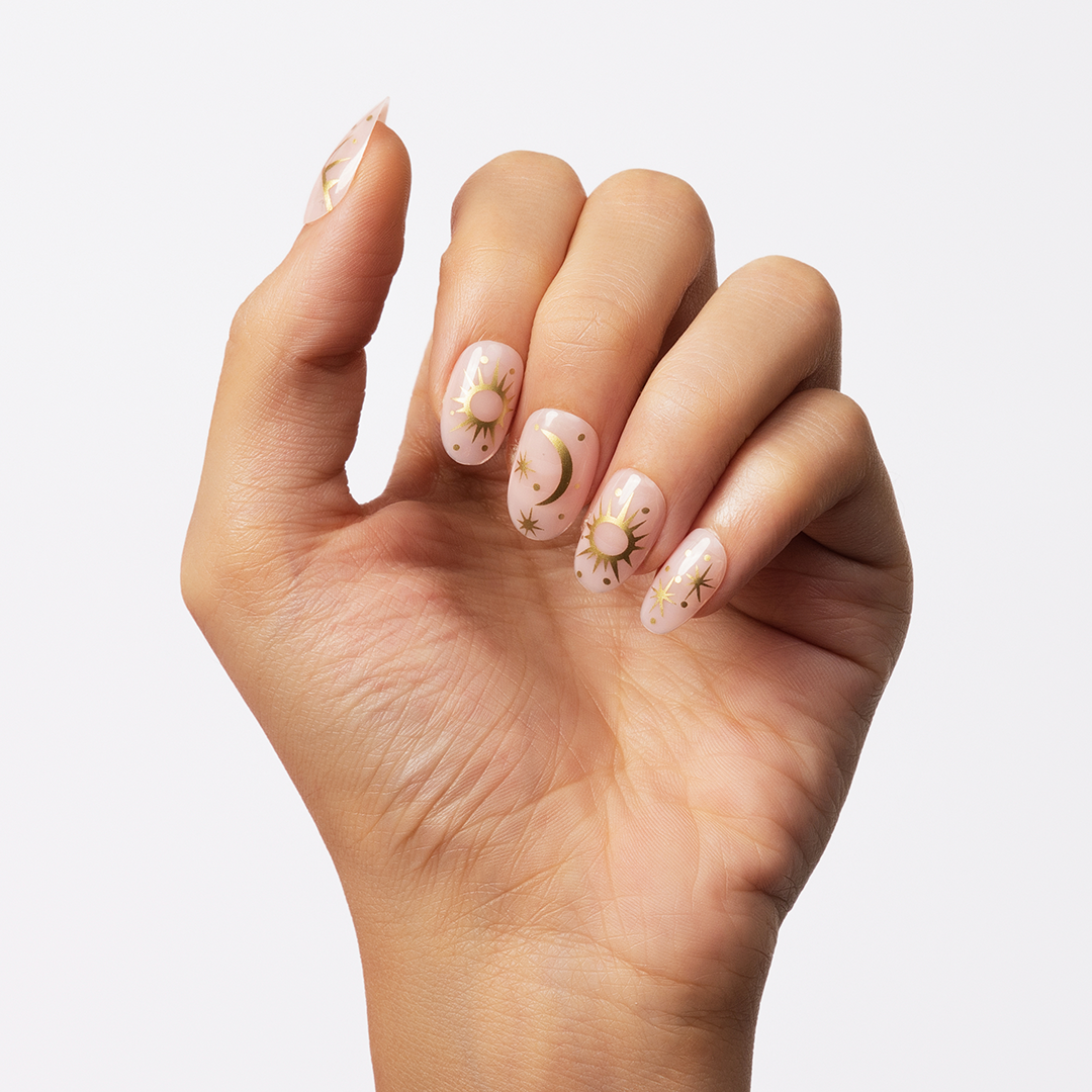 <p>Why You'll <em>Love</em> These Nails</p>