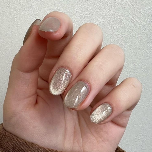 Golden Cat Eye Short Round | Party Press-On Nail