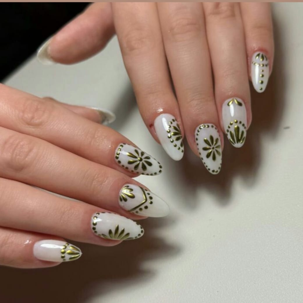 <p>Why You'll <em>Love</em> These Nails</p>