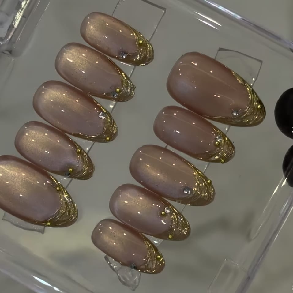 Engagement and Bridal Cat eye Press on Nails Nude Color With Chrome Art