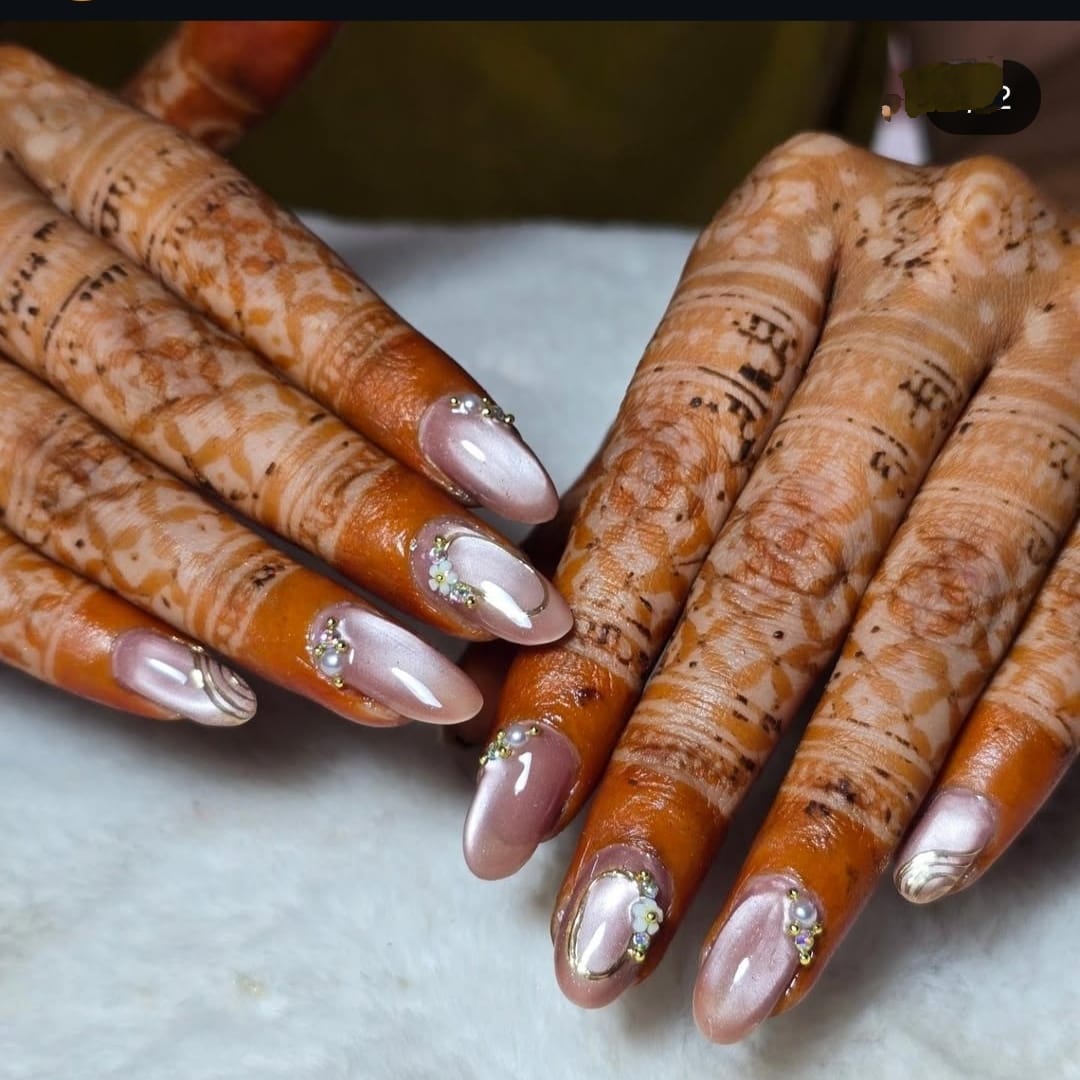 Bridal and Engagement Cateye Press On Nails With Chrome Art